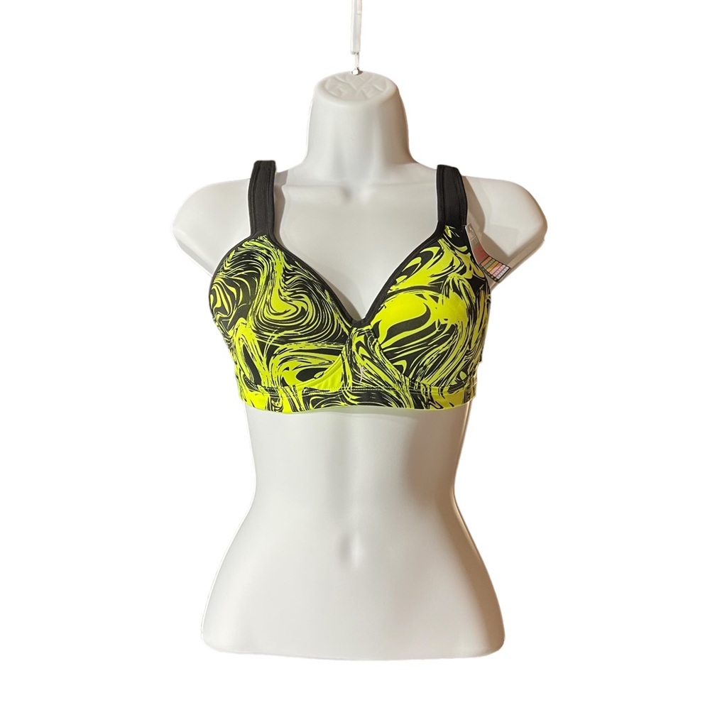 Danskin 42D foam sports bra medium impact adjustable back